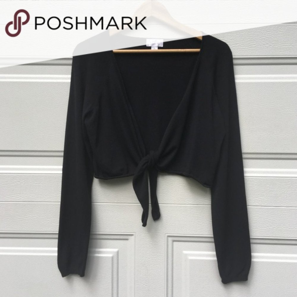 Ann Taylor LOFT Black Wrap Around Shrug Size M Short Tie-Front Sweater Cardigan
